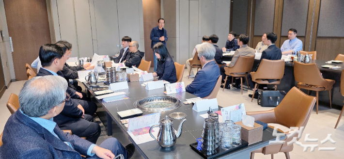 (사)부산생명돌봄국민운동, 데이트스쿨 '청춘작당' 위해 청년부 목회자와 머리 맞대