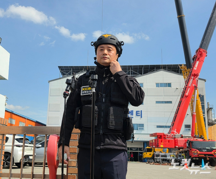 대전경찰청 강재석 과학수사계장이 철거 과정에 대해 설명하고 있다. 박우경 기자