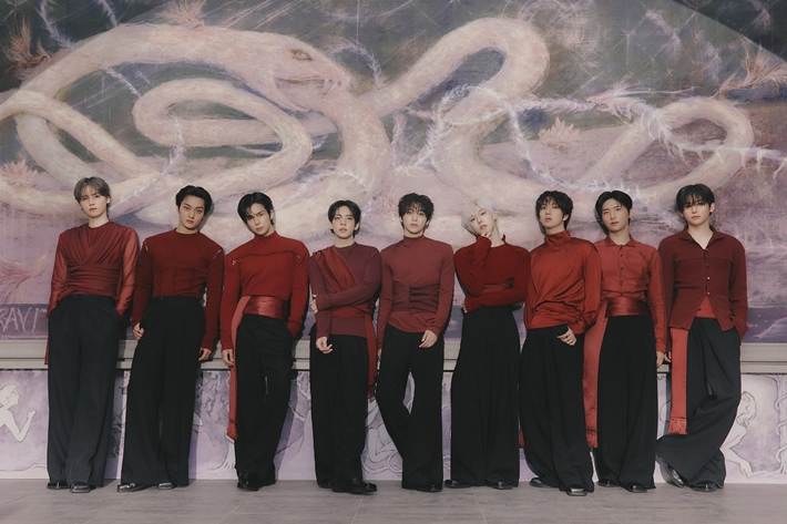 오늘(29일) 저녁 6시 미니 8집 '리디파인'으로 컴백하는 그룹 크래비티. 스타쉽엔터테인먼트 제공
