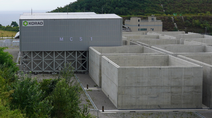 2단계 표층처분시설 처분고 전경. 원자력환경공단 제공