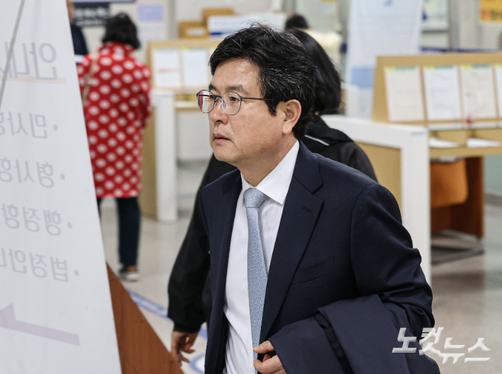 12·3 비상계엄 당시 사후 계엄선포문을 작성한 혐의를 받는 강의구 전 대통령실 부속실장. 류영주 기자