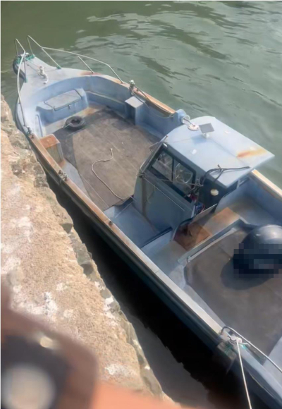 지난달 밀입국 사건 당시 중국인들이 타고 온 소형 선박. 제주경찰청 제공