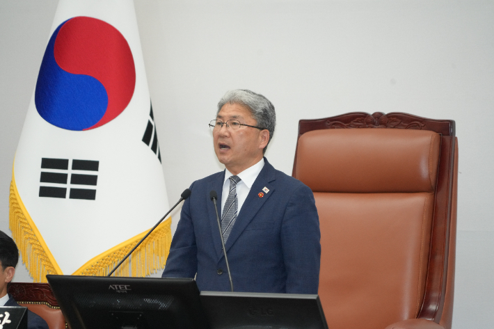 이상봉 제주도의회 의장. 도의회 제공