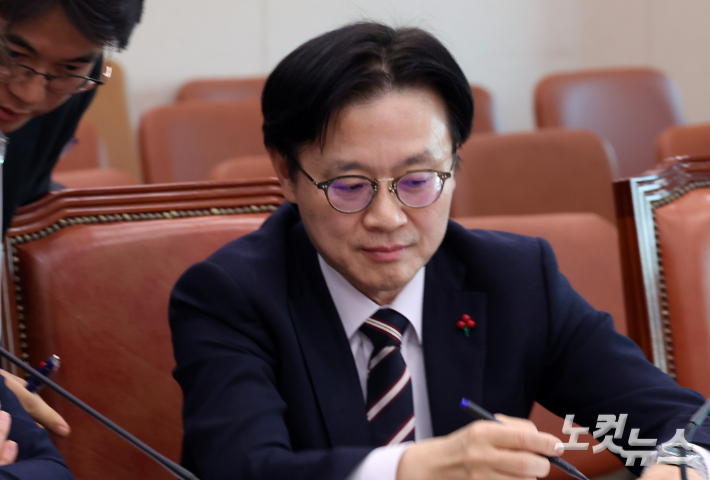 김정관 산업통상부 장관. 윤창원 기자