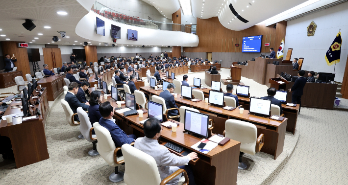 지난 28일 열린 제366회 임시회 제1차 본회의. 충남도의회 제공