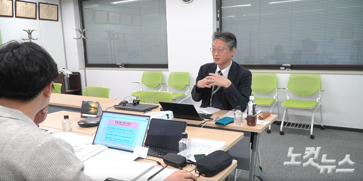 지난 1월 일본 전기통신사업자협회 요시카와 기획부장이 CBS노컷뉴스와 인터뷰하고 있다. 심동훈 기자