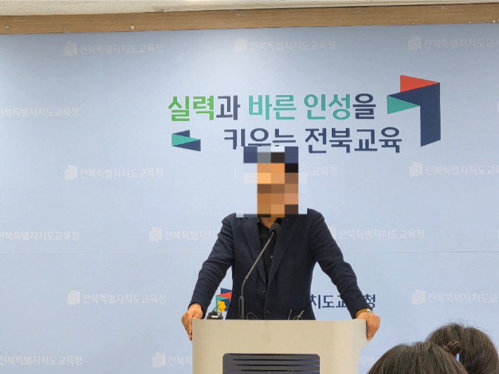 천호성과 유성동 예비후보의 단일화 기자회견 이후 유 예비후보의 총괄전략본부장 A씨는 "정책국장 자리 제안이 있어 (유 후보가)이 같은 단일화를 결정하게 된 것이다"고 폭로했다. 김대한 기자