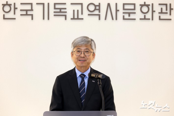 환영사 하는 나이영 사장