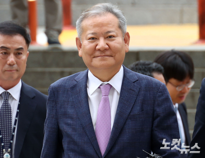 12·3 비상계엄 당시 '언론사 단전·단수 지시' 등의 의혹을 받는 이상민 전 행정안전부 장관. 황진환 기자