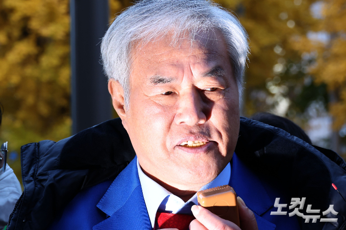 황진환 기자
