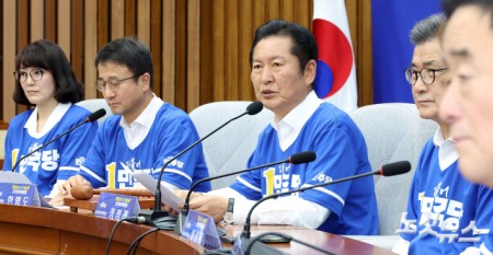 발언하는 정청래