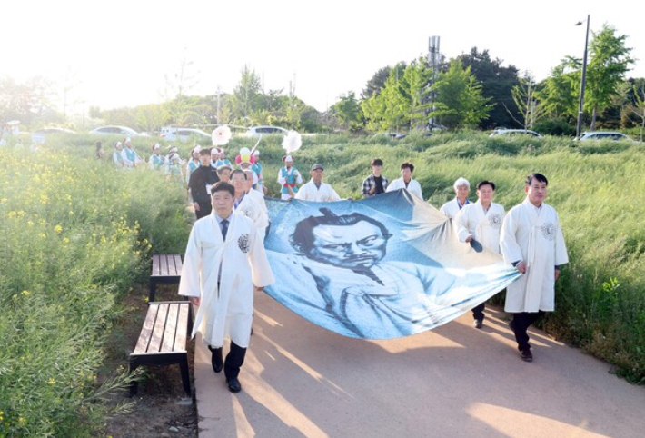 제59회 동학농민혁명기념제 진군 행렬 모습. 전북 정읍시 제공