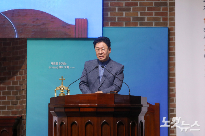 대표회장 김석호 목사가 북한 어린이 돕기 사역의 필요성을 설명하고 있다. 최화랑 기자