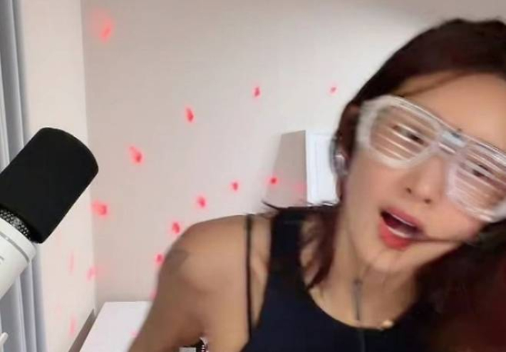 온라인 커뮤니티 화면 캡처