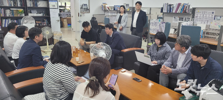 박찬대 후보 당찬캠프 공보단의 기자간담회 현장 모습. 박창주 기자