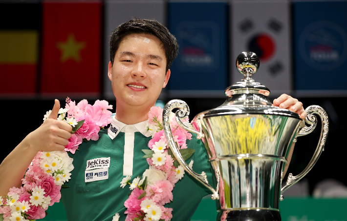 지난 시즌 왕중왕전에서 최연소 우승을 차지한 김영원. PBA 