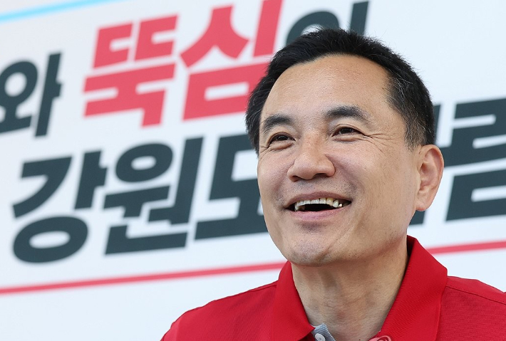 국민의힘 김진태 후보. 연합뉴스