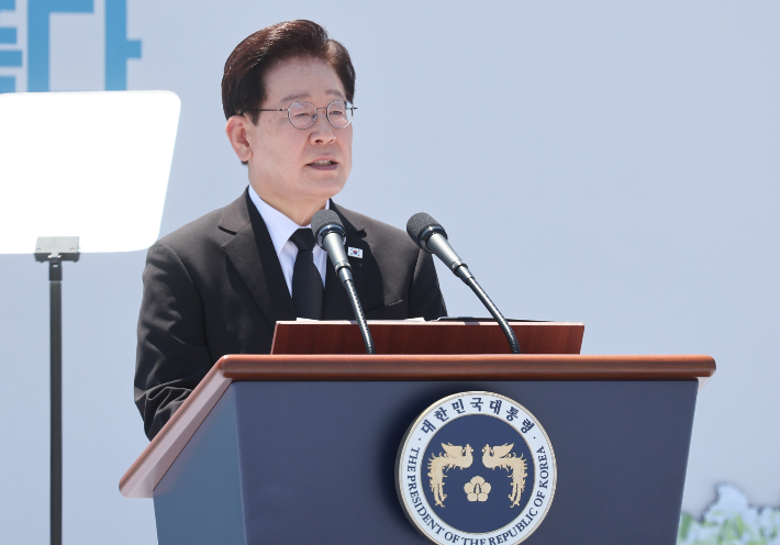이재명 대통령이 18일 광주 5·18 민주광장에서 열린 제46주년 5·18 민주화운동 기념식에서 기념사를 하고 있다. 연합뉴스