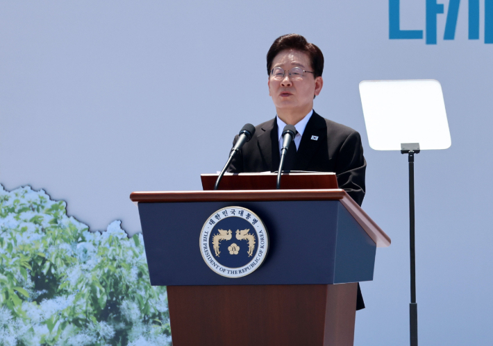 이재명 대통령이 18일 광주 동구 5·18민주광장에서 열린 제46주년 5·18민주화운동 기념식에서 기념사하고 있다. 연합뉴스