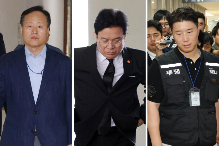 중노위 조정회의장으로 각각 들어가는 삼성전자 사측 대표교섭위원인 여명구 DS(반도체 부문) 피플팀장(왼쪽)과 삼성그룹 초기업노동조합 삼성전자지부 최승호 위원장(오른쪽). 집무실로 들어가는 김영훈 고용노동부 장관(가운데). 연합뉴스