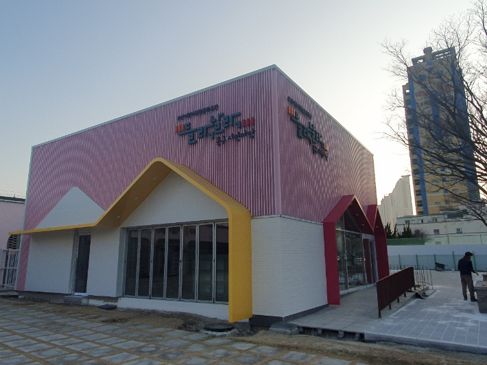 부산 동구 문화플랫폼으로 운영 중인 옛 부산진역사 건물 일부. 부산시 제공