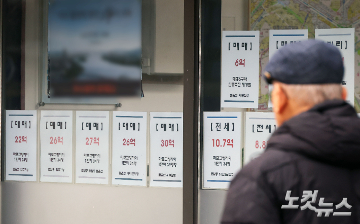 황진환 기자