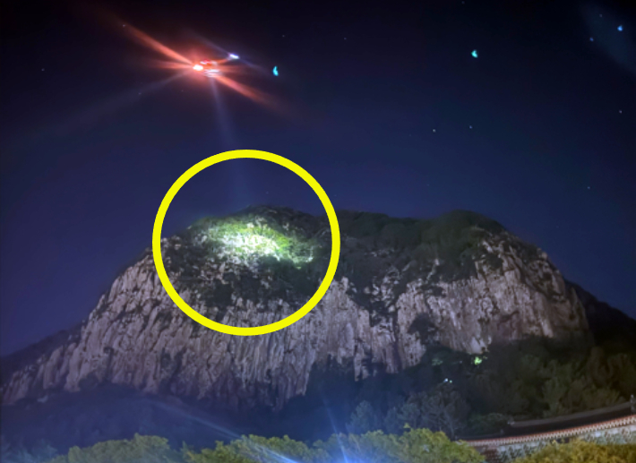 무단 입산한 관광객 구조 모습. 제주도 자치경찰단 제공 