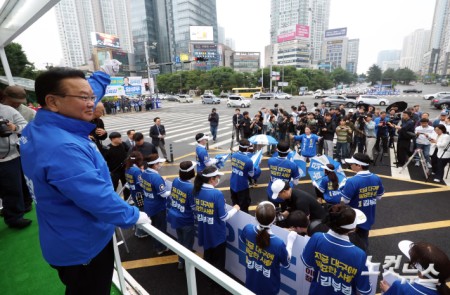 김부겸 대구시장 후보, 출근길 인사