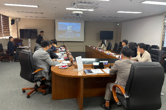 군산시가 15일 군산시 공공디자인 진흥계획 수립 용역 착수보고회를 가졌다. 군산시 제공