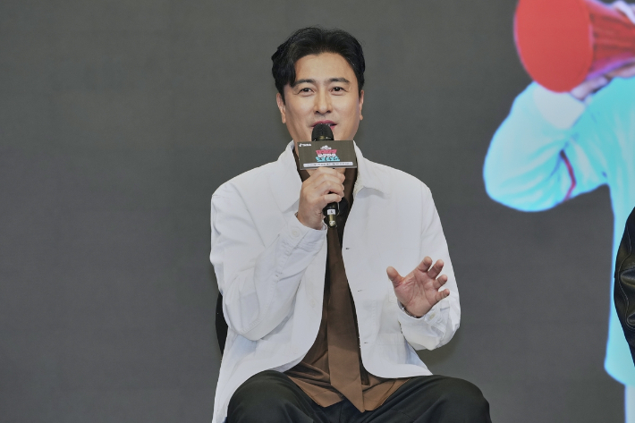 축구 국가대표 출신 안정환. 틱톡 제공