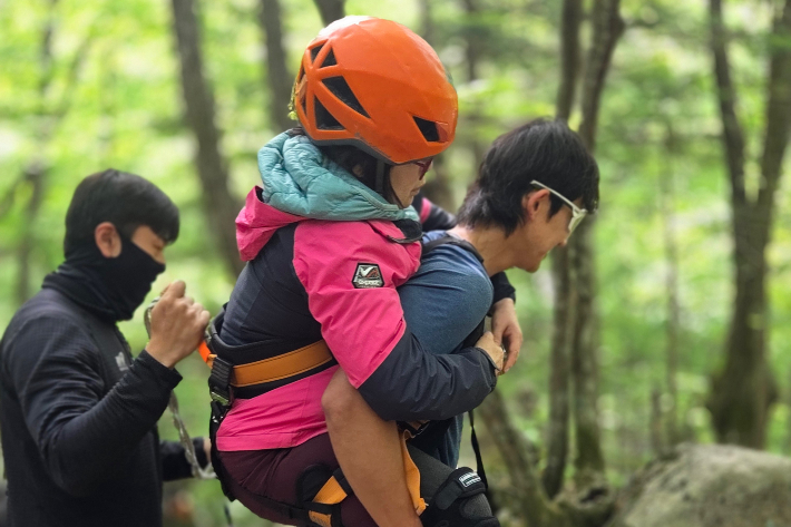 산악사고 구조현장. 강원소방본부 제공