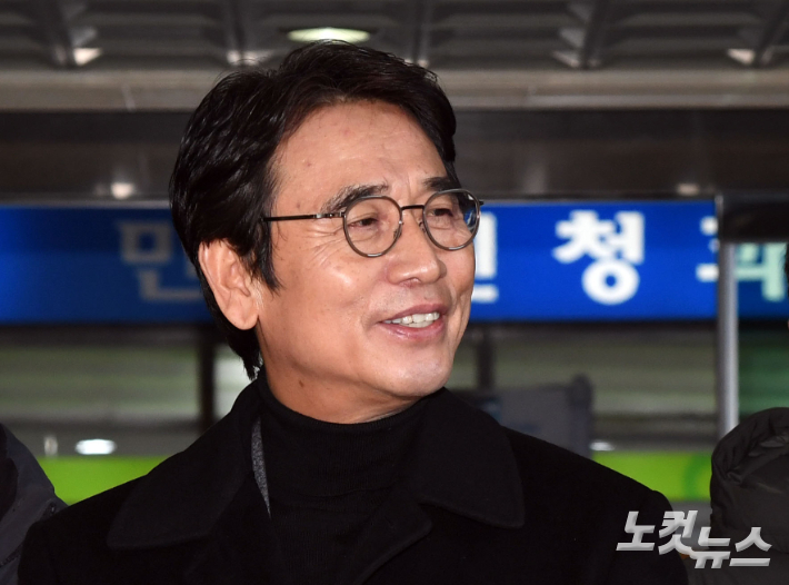 황진환 기자