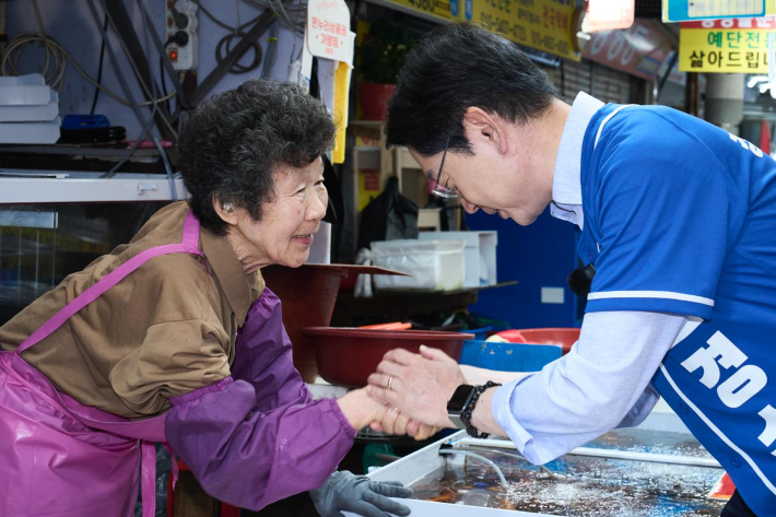 김경수 경남지사 후보 선거 유세. 김 후보 캠프 제공