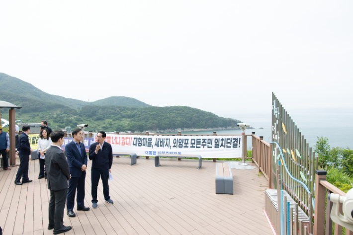 국토교통부 김윤덕 장관은 26일 가덕도신공항 예정 부지를 점검했다. 가덕도신공항건설공단 제공