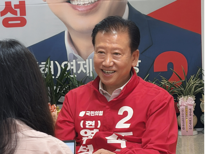 국민의힘 주석수 부산 연제구청장 후보가 22일 오전 연제구 선거사무소에서 부산CBS와 인터뷰를 진행하고 있다. 주 후보 캠프 제공 