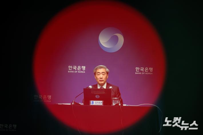 신현송 총재, 연내 최대 2회 인상 