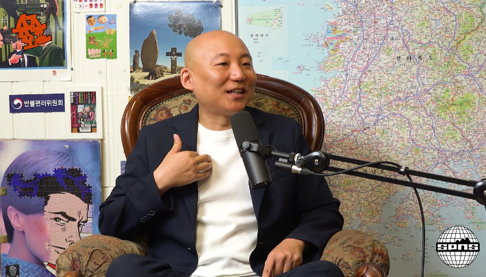 웹툰 작가 주호민. 유튜브 채널 SPNS TV 캡처