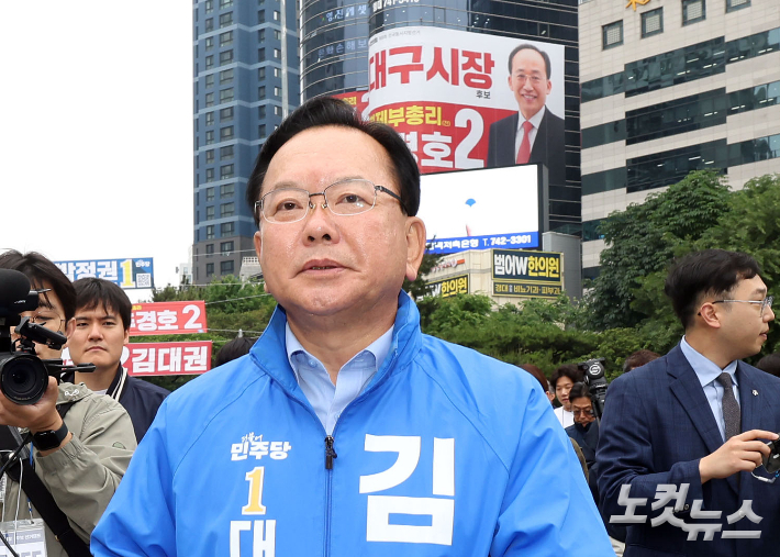 황진환 기자