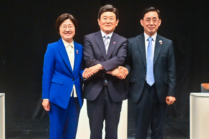 제주도교육감 선거 출마자들. 왼쪽부터 고의숙, 김광수, 송문석 후보. 제주CBS