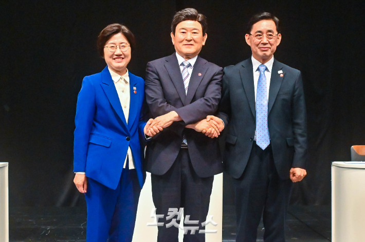 제주도교육감 선거 출마자들. 왼쪽부터 고의숙, 김광수, 송문석 후보. 제주CBS