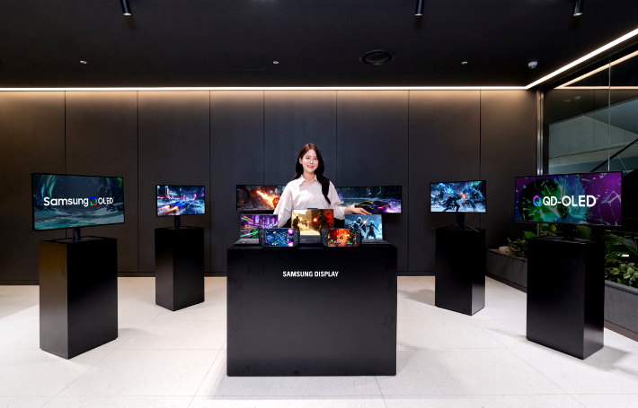 삼성디스플레이가 2~5일(현지시간) 대만 타이베이 난강 전시센터(Taipei Nangang Exhibition Center)에서 열리는 '컴퓨텍스 2026(Computex 2026)'에 참가해 선보일 게이밍 최적화 OLED·QD-OLED 제품. 삼성디스플레이 제공