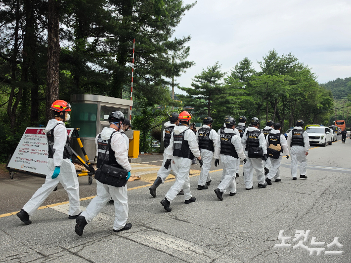 7명의 사상자를 낸 한회에어로스페이스 대전 공장 화재 원인 규명을 위한 합동감식이 2일 오전 10시부터 시작됐다. 박우경 기자 