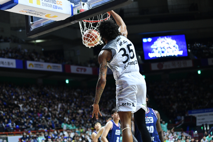 패리스 배스. KBL 제공