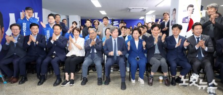 정원오 캠프, 출구조사에 환호