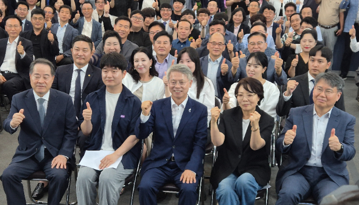 '반도체' 전문가 전면에 내세운 '민형배'…통합특별시 첫 메시지는 '성장'
