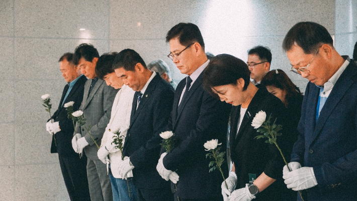 조지훈 전주시장 당선인은 5일 동학농민혁명 무명 농민군 지도자의 유골이 안장된 녹두관을 방문했다. 당선인 측 제공
