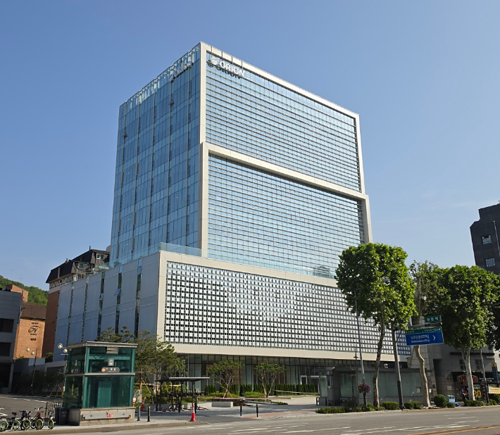 강남 도곡동 오리온 신사옥 전경. 오리온 제공