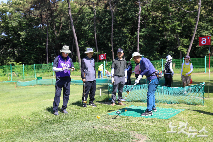 골프로 모은 선교기금…전북노회장배 파크골프대회 열려