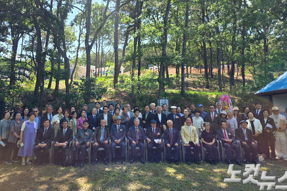 지난 5일 강화도 교동교회에서 진행된 웨일즈 하노버 교회-강화도 교동교회 자매결연 및 선교협약 체결식. 오요셉 기자
