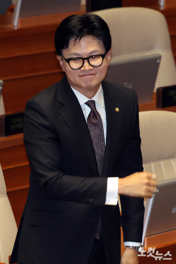 5일 서울 여의도 국회에서 열린 제436회 국회(임시회) 제1차 본회의에 한동훈 무소속 의원이 참석하고 있다. 윤창원 기자